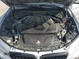 2016 BMW X5 M z VIN 5YMKT6C52G0R79404, wystawiony jako Copart lot #54587105 z przebiegiem 89 465 mil mil oraz Szkoda całkowita • Salvage title. Historia ofert i sprzedaży dostępna na DreamBid. Obrazek 12.