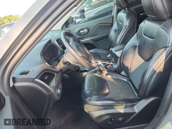 2020 Jeep Cherokee Latitude Plus with VIN 1C4PJLLB0LD653676, listed as a Copart auction lot 55921075 with 98,997 mi miles and Salvage title. Bid and sale history available at DreamBid. Image 7.