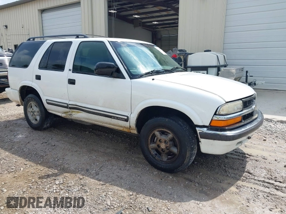 2001 Chevrolet Blazer LT z VIN 1GNDT13W712201180, wystawiony jako IAAI lot #42451872 z przebiegiem 88 433 mil mil oraz . Historia ofert i sprzedaży dostępna na DreamBid. Obrazek 1.