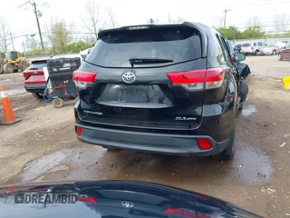 2019 Toyota Highlander SE with VIN 5TDJZRFH6KS716980, listed as a IAAI auction lot 42020293 with Not provided miles and . Bid and sale history available at DreamBid. Image 16.