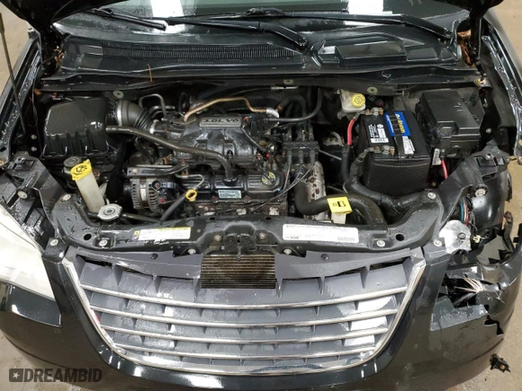 2010 Chrysler Town & Country Touring Plus with VIN 2A4RR8D17AR415512, listed as a Copart auction lot 49736145 with 141,127 mi miles and Clean Title. Bid and sale history available at carsss.com. Image 12.