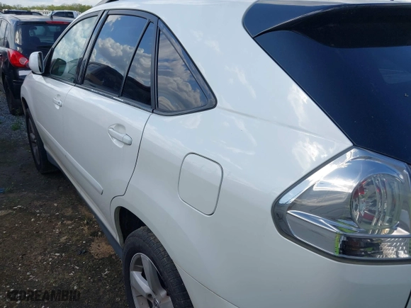 2005 Lexus RX 330 with VIN 2T2GA31U35C024624, listed as a IAAI auction lot 41809680 with 368,421 mi miles. Bid and sale history available at carsss.com. Image 3.