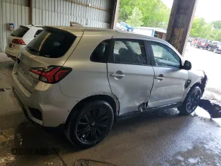 2024 Mitsubishi Outlander S z VIN JA4ARUAU3RU011318, wystawiony jako Copart lot #57679855 z przebiegiem 25 882 mil mil oraz Szkoda całkowita • Salvage title. Historia ofert i sprzedaży dostępna na DreamBid. Obrazek 3.