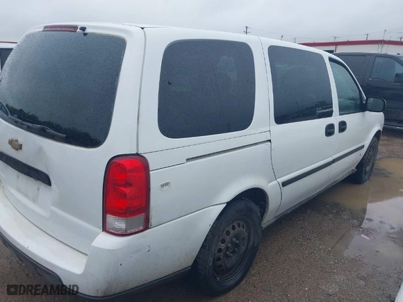 2007 Chevrolet Uplander LS Fleet with VIN 1GNDV23W27D187878, listed as a IAAI auction lot 41907218 with 215,697 mi miles. Bid and sale history available at carsss.com. Image 4.