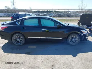 2015 Nissan Altima 2.5 S with VIN 1N4AL3AP7FN349408, listed as a IAAI auction lot 41839954 with 92,447 mi miles. Bid and sale history available at carsss.com. Image 13.