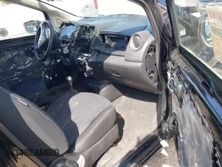 2015 Nissan Note SV with VIN 3N1CE2CP0FL409858, listed as a IAAI auction lot 42159578 with 133,505 mi miles and . Bid and sale history available at DreamBid. Image 5.