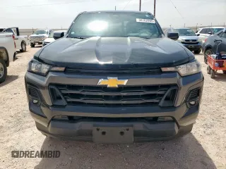 2024 Chevrolet Colorado 2WD LT z VIN 1GCPSCEK9R1313530, wystawiony jako Copart lot #56162085 z przebiegiem 663 mil mil oraz Szkoda całkowita • Salvage title. Historia ofert i sprzedaży dostępna na DreamBid. Obrazek 5.