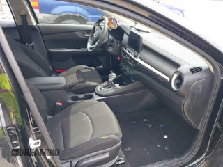 2021 Kia Forte LXS with VIN 3KPF24ADXME297496, listed as a IAAI auction lot 42274152 with 80,345 mi miles and . Bid and sale history available at DreamBid. Image 5.