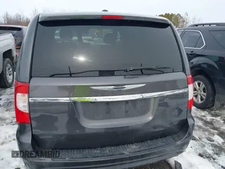 2016 Chrysler Town & Country S with VIN 2C4RC1HG3GR104925, listed as a IAAI auction lot 41682372 with 163,473 mi miles. Bid and sale history available at carsss.com. Image 16.