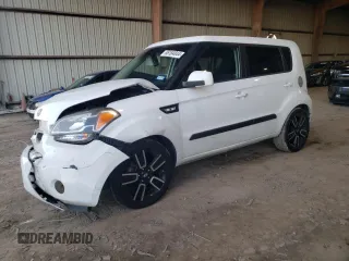 2011 Kia Soul + with VIN KNDJT2A24B7267854, listed as a Copart auction lot 86184844 with 118,258 mi miles and Salvage Title. Bid and sale history available at carsss.com. Image 1.