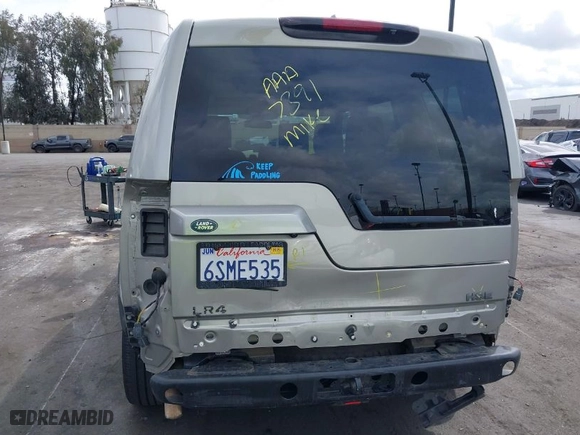 2011 Land Rover LR4 HSE with VIN SALAG2D49BA568133, listed as a IAAI auction lot 41860665 with NaN miles. Bid and sale history available at carsss.com. Image 6.