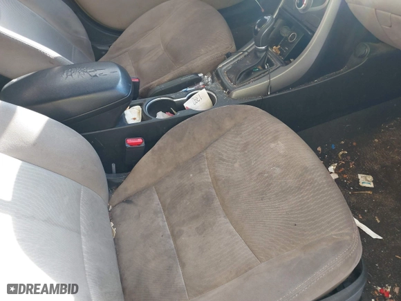 2016 Hyundai Elantra SE with VIN 5NPDH4AE9GH768763, listed as a IAAI auction lot 41155724 with 161,070 mi miles. Bid and sale history available at carsss.com. Image 5.