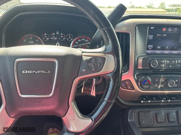 2015 GMC Sierra 1500 Denali with VIN 3GTU2WEC0FG350024, listed as a Copart auction lot 53900395 with 249,595 mi miles and Clean Title. Bid and sale history available at carsss.com. Image 9.