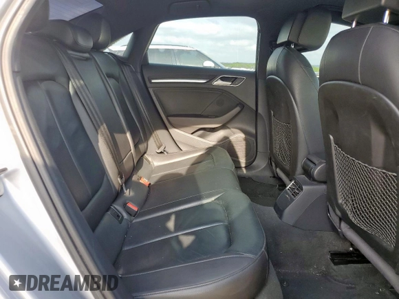 2020 Audi A3 Premium z VIN WAUAUGFF8LA005553, wystawiony jako Copart lot #54487955 z przebiegiem 48 336 mil mil oraz Szkoda całkowita • Salvage title. Historia ofert i sprzedaży dostępna na DreamBid. Obrazek 10.
