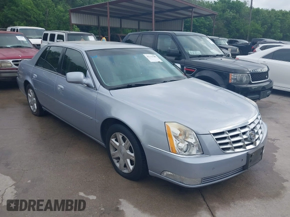 2006 Cadillac DTS w/1SC with VIN 1G6KD57Y06U193325, listed as a IAAI auction lot 42132788 with 107,472 mi miles. Bid and sale history available at carsss.com. Image 1.