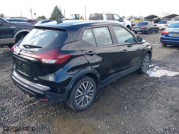 2021 Nissan Kicks SV with VIN 3N1CP5CV6ML505923, listed as a IAAI auction lot 41646487 with 73,014 mi miles. Bid and sale history available at carsss.com. Image 4.