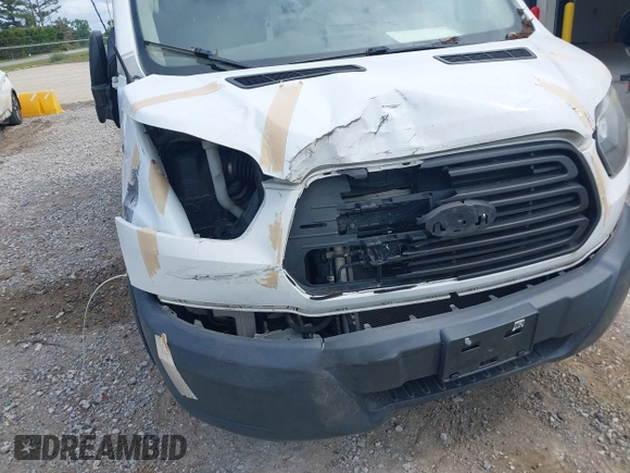 2017 Ford Transit z VIN 1FTYE1ZM4HKA96280, wystawiony jako IAAI lot #42199318 z przebiegiem 171 417 mil mil oraz . Historia ofert i sprzedaży dostępna na DreamBid. Obrazek 6.