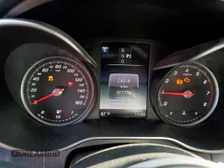 2018 Mercedes-Benz C 300 with VIN 55SWF4JB4JU253355, listed as a Copart auction lot 58866015 with 101,776 mi miles and Salvage title. Bid and sale history available at DreamBid. Image 9.