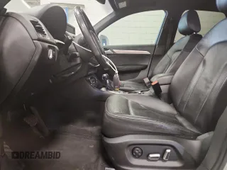 2018 Audi Q3 Premium с VIN WA1ECCFS0JR000899, выставлен на аукционе Copart как лот 59099875 с пробегом 67 354 миль миль и Списание • Salvage title. История ставок и продаж доступна на DreamBid. Изображение 7.