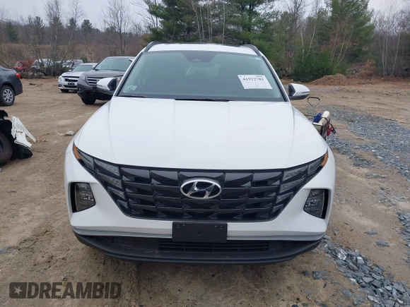 2024 Hyundai Tucson SEL with VIN 5NMJFCDE2RH381695, listed as a IAAI auction lot 41922781 with 6,294 mi miles and . Bid and sale history available at carsss.com. Image 12.
