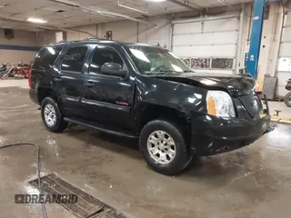 2007 GMC Yukon SLT z VIN 1GKFK13057R417047, wystawiony jako IAAI lot #42061633 z przebiegiem 183 130 mil mil oraz . Historia ofert i sprzedaży dostępna na DreamBid. Obrazek 1.