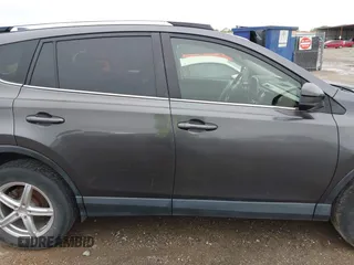 2016 Toyota RAV4 LE with VIN JTMZFREV3GJ095589, listed as a IAAI auction lot 41925815 with 298,773 mi miles. Bid and sale history available at carsss.com. Image 13.