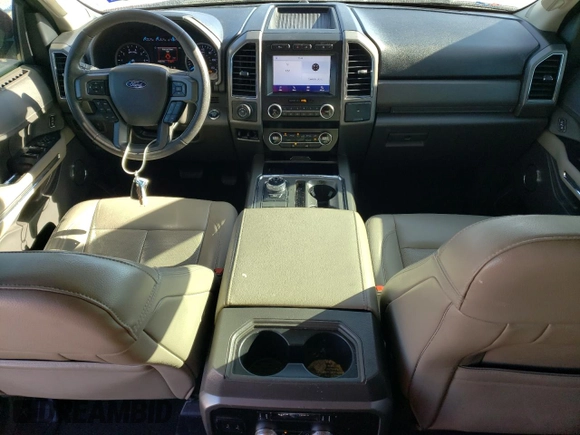 2020 Ford Expedition XLT with VIN 1FMJU1HT6LEA55679, listed as a Copart auction lot 84834984 with 95,117 mi miles and Clean Title. Bid and sale history available at carsss.com. Image 8.