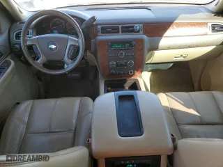 2009 Chevrolet Suburban LT w/2LT with VIN 1GNFC26J89R301726, listed as a Copart auction lot 73559004 with 188,380 mi miles and Salvage Title. Bid and sale history available at carsss.com. Image 8.
