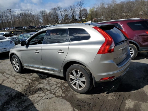 2016 Volvo XC60 T6 Drive-E with VIN YV449MDK0G2879103, listed as a Copart auction lot 48028674 with 0 mi miles. Bid and sale history available at carsss.com. Image 2.