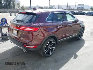 2018 Lincoln MKC Reserve with VIN 5LMTJ3DH8JUL23033, listed as a IAAI auction lot 41684781 with 47,905 mi miles and . Bid and sale history available at DreamBid. Image 4.