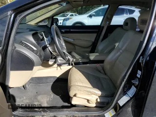 2007 Acura CSX Premium z VIN 2HHFD56747H202715, wystawiony jako Copart lot #74664914 z przebiegiem 397 586 mil mil oraz Szkody całkowita. Historia ofert i sprzedaży dostępna na DreamBid. Obrazek 7.