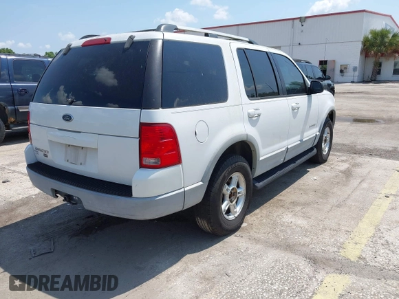 2002 Ford Explorer XLT with VIN 1FMZU63E12UA31299, listed as a IAAI auction lot 42239360 with 289,250 mi miles and . Bid and sale history available at DreamBid. Image 4.