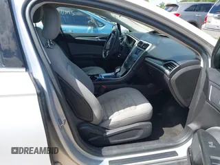 2016 Ford Fusion S z VIN 3FA6P0G75GR186532, wystawiony jako IAAI lot #42768557 z przebiegiem 172 367 mil mil oraz . Historia ofert i sprzedaży dostępna na DreamBid. Obrazek 5.
