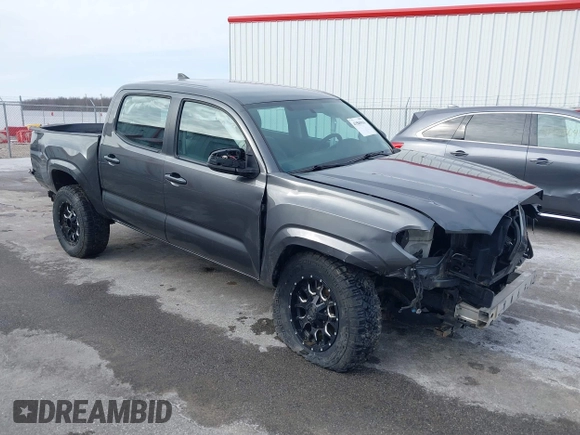 2017 Toyota Tacoma SR5 z VIN 3TMCZ5AN5HM110951, wystawiony jako IAAI lot #41580916 z przebiegiem 107 020 mil mil oraz . Historia ofert i sprzedaży dostępna na DreamBid. Obrazek 1.