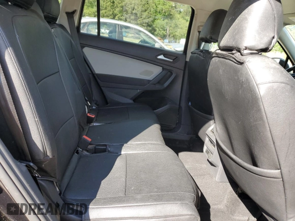 2019 Volkswagen Tiguan S z VIN 3VV0B7AX0KM145474, wystawiony jako Copart lot #56061755 z przebiegiem 71 101 mil mil oraz Szkoda całkowita • Salvage title. Historia ofert i sprzedaży dostępna na DreamBid. Obrazek 11.