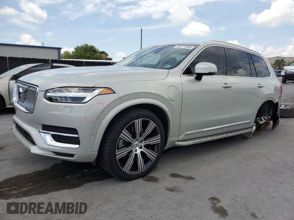2021 Volvo XC90 Inscription Expression with VIN YV4BR00L5M1756476, listed as a Copart auction lot 58177035 with 45,699 mi miles and Salvage title. Bid and sale history available at DreamBid. Image 1.