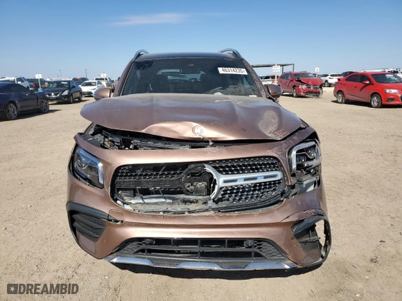 2022 Mercedes-Benz GLB with VIN W1N4M4HB9NW197802, listed as a Copart auction lot 46314235 with 30,352 mi miles and Salvage Title. Bid and sale history available at carsss.com. Image 5.