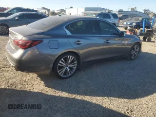 2018 Infiniti Q50 Sport with VIN JN1EV7AP8JM357774, listed as a Copart auction lot 41694395 with 91,918 mi miles and Salvage Title. Bid and sale history available at carsss.com. Image 3.
