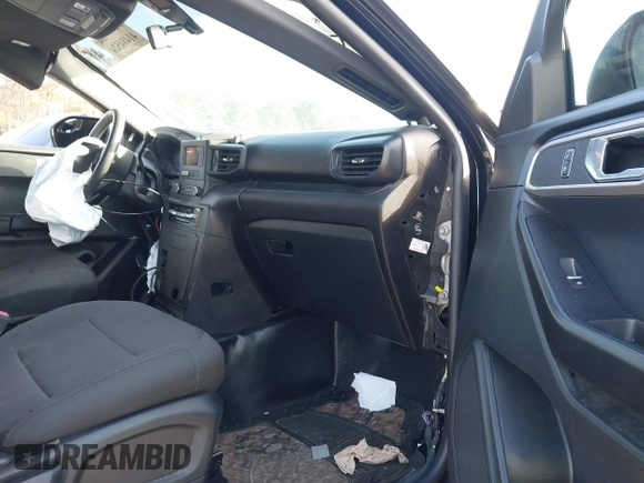 2022 Ford Police Interceptor Utility z VIN 1FM5K8AB8NGC43077, wystawiony jako IAAI lot #41484524 z przebiegiem 26 270 mil mil oraz . Historia ofert i sprzedaży dostępna na DreamBid. Obrazek 5.
