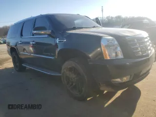 2010 Cadillac Escalade ESV Luxury z VIN 1GYUKHEFXAR213830, wystawiony jako Copart lot #42581145 z przebiegiem 221 132 mil mil oraz Nie do naprawy • Non repairable. Historia ofert i sprzedaży dostępna na DreamBid. Obrazek 4.