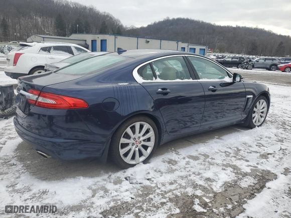 2014 Jaguar XF V6 SC with VIN SAJWJ0EF8E8U19843, listed as a Copart auction lot 82777714 with 38,748 mi miles and Salvage Title. Bid and sale history available at carsss.com. Image 3.