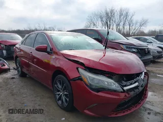 2016 Toyota Camry XSE with VIN 4T1BK1FK7GU574675, listed as a IAAI auction lot 41836706 with 102,684 mi miles. Bid and sale history available at carsss.com. Image 1.