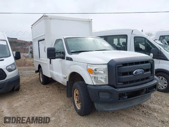 2012 Ford F-250 XL z VIN 1FDBF2B63CEC35502, wystawiony jako IAAI lot #41556677 z przebiegiem 615 254 mil mil oraz . Historia ofert i sprzedaży dostępna na DreamBid. Obrazek 1.