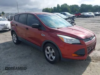 2016 Ford Escape S с VIN 1FMCU0F75GUB52134, выставлен на аукционе IAAI как лот 42450372 с пробегом 170 684 миль миль и . История ставок и продаж доступна на DreamBid. Изображение 1.