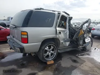 2004 Chevrolet Tahoe LT with VIN 1GNEC13ZX4R131734, listed as a IAAI auction lot 40971315 with 1 mi miles. Bid and sale history available at carsss.com. Image 4.