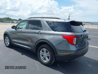 2023 Ford Explorer XLT с VIN 1FMSK7DH3PGC09225, выставлен на аукционе IAAI как лот 42396660 с пробегом 18 552 миль миль и . История ставок и продаж доступна на DreamBid. Изображение 3.