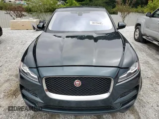 2017 Jaguar F-Pace 20d Prestige z VIN SADCK2BNXHA087699, wystawiony jako Copart lot #59726485 z przebiegiem 113 326 mil mil oraz Czysty tytuł • Clean title. Historia ofert i sprzedaży dostępna na DreamBid. Obrazek 5.