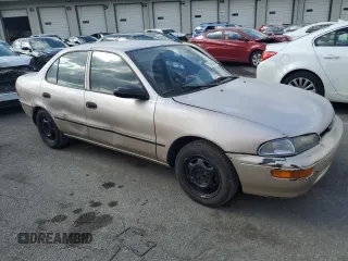 1996 Geo Prizm z VIN 1Y1SK5264TZ059579, wystawiony jako Copart lot #71816044 z przebiegiem 273 591 mil mil oraz Szkody całkowita. Historia ofert i sprzedaży dostępna na DreamBid. Obrazek 4.