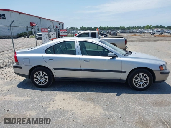 2004 Volvo S60 с VIN YV1RS61T442343704, выставлен на аукционе IAAI как лот 42318811 с пробегом 173 475 миль миль и . История ставок и продаж доступна на DreamBid. Изображение 15.