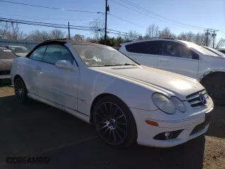 2009 Mercedes-Benz CLK-Class 5.5L with VIN WDBTK72F69T102852, listed as a Copart auction lot 80244754 with 113,421 mi miles and Salvage Title. Bid and sale history available at carsss.com. Image 4.